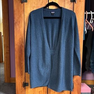 Patagonia Women's Blue Cardigan size Medium